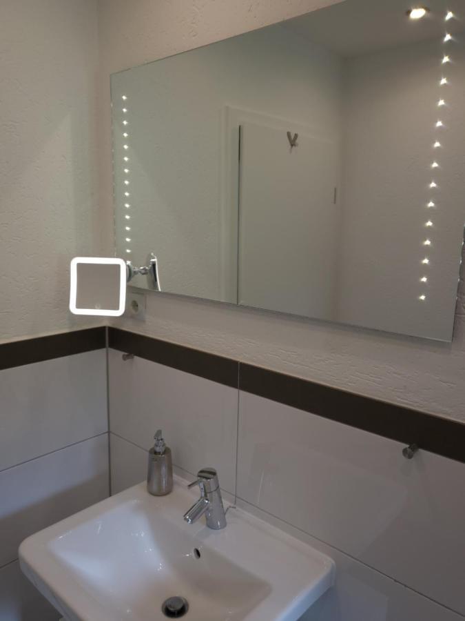 Ferienwohnung Saturn مولهايم ان الرور دير المظهر الخارجي الصورة